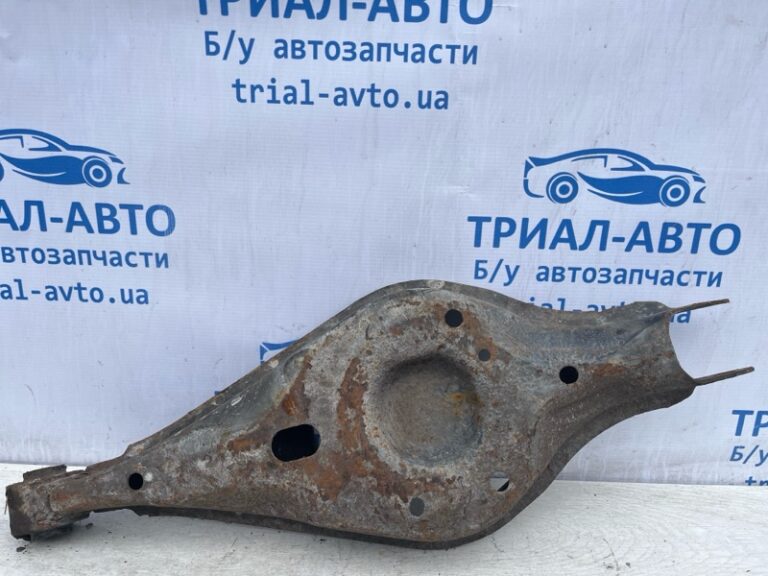 Рычаг задней подвески нижний поперечный (под пружину) Ford Explorer 2011-2019 8A8Z-5A649-C (Арт. 72932)