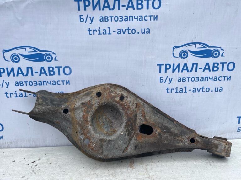 Рычаг задней подвески нижний поперечный (под пружину) Ford Explorer 2011-2019 8A8Z-5A649-C (Арт. 72933)