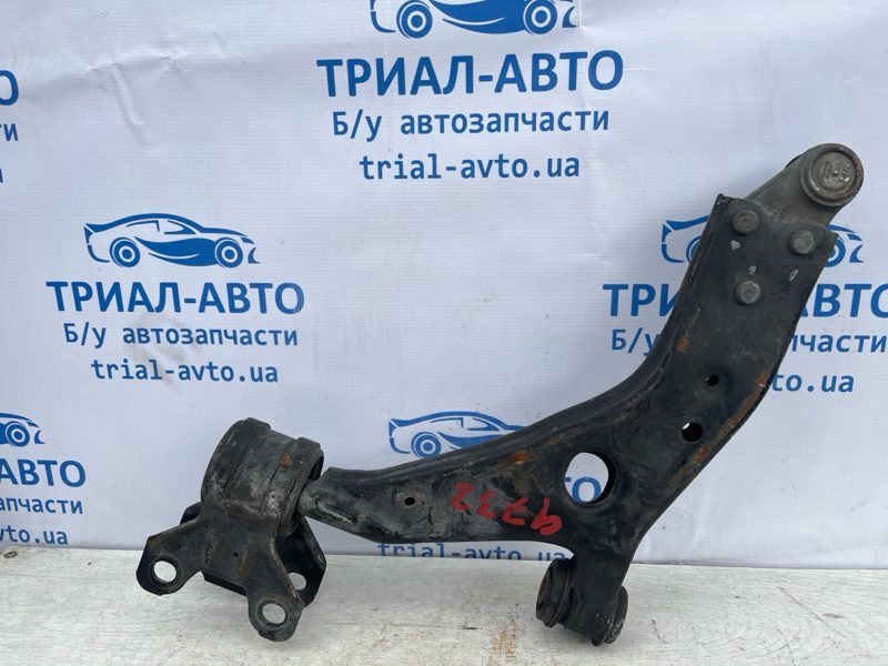 Рычаг передний нижний правый Ford Escape 2012-2019 CV6Z3078C (Арт. 72940) Рычаг передний нижний правый Ford Escape 2012-2019 CV6Z3078C (Арт. 72940)