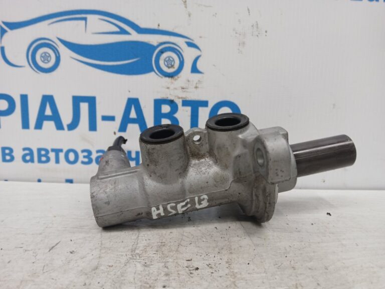 Тормозной цилиндр главный Hyundai Santa fe 2012-2019 585102W800 (Арт. 73019)