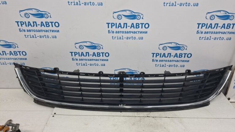 Решетка бампера центральная Renault Megane 2008-2016 622543916R (Арт. 73020)