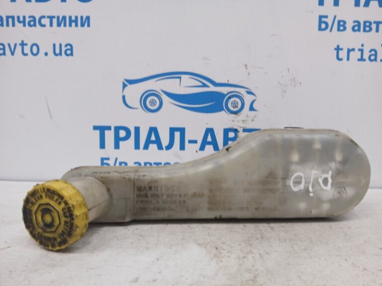 Бачок главного тормозного цилиндра Dodge Journey 2007-2020 68155429AA (Арт. 73024)