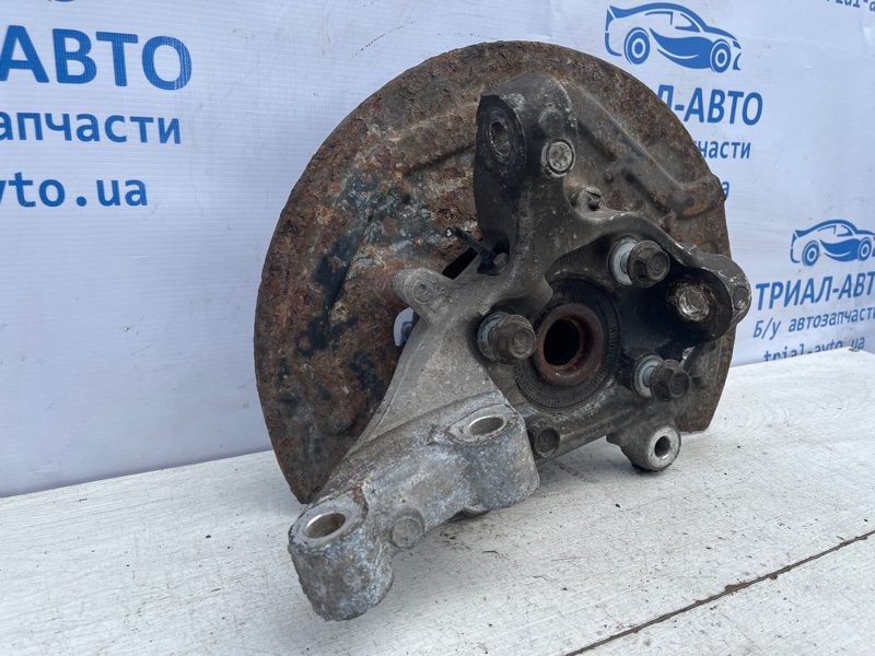 Кулак поворотный правый со ступицей Ford Explorer 2011-2019 BB5Z-3K185-A (Арт. 73336) Кулак поворотный правый со ступицей Ford Explorer 2011-2019 BB5Z-3K185-A (Арт. 73336)