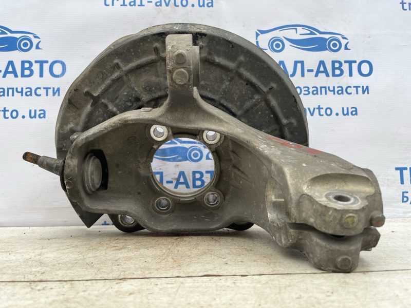 Кулак поворотный левый без ступицы Jeep Cherokee 2013-2019 4877827AC (Арт. 73471) Кулак поворотный левый без ступицы Jeep Cherokee 2013-2019 4877827AC (Арт. 73471)