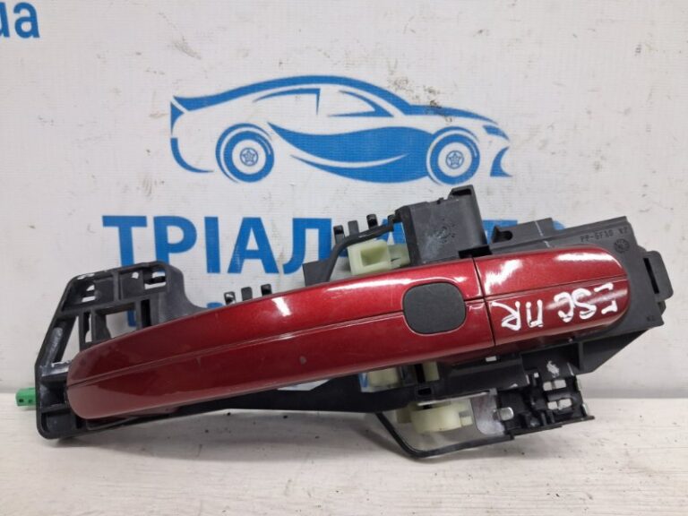 Ручка двери внешняя передняя правая Ford Escape 2012-2019  (Арт. 73575)