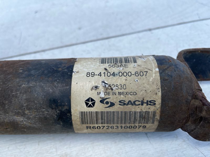 Амортизатор задний Jeep Grand Cherokee 2010-2022 (Арт. 73597) Амортизатор задний Jeep Grand Cherokee 2010-2022 (Арт. 73597)
