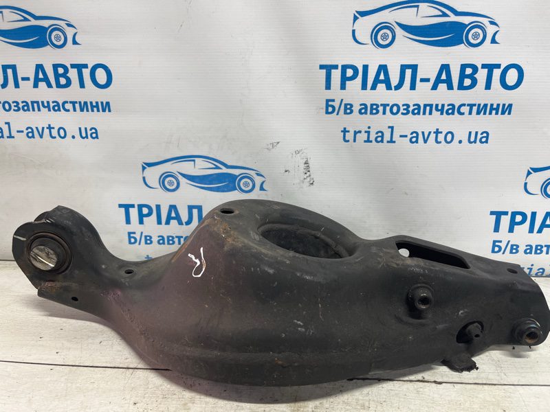 Рычаг задней подвески нижний поперечный (под пружину) Acura MDX YD2 3.7 БЕНЗИН J37A1 2006 (б/у) Рычаг задней подвески нижний поперечный (под пружину) Acura MDX YD2 3.7 БЕНЗИН J37A1 2006 (б/у)
