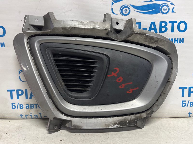 Решетка противотуманки правая Kia Sorento UM 2.4 БЕНЗИН G4KJ 2014 (б/у) Решетка противотуманки правая Kia Sorento UM 2.4 БЕНЗИН G4KJ 2014 (б/у)