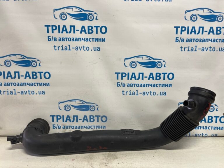 Патрубок воздушного фильтра Jeep Compass 2016-2020 68303177AA (Арт. 74119)