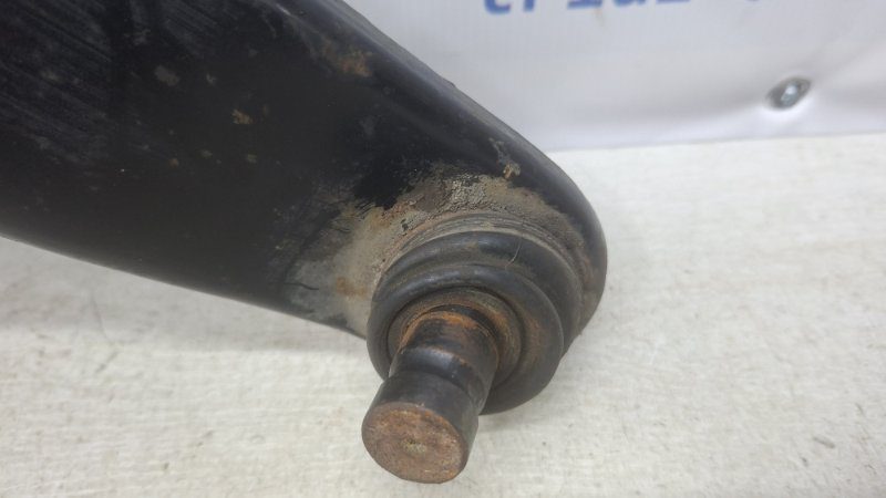 Рычаг правый Mitsubishi Lancer 2003-2009 (Арт. 74172) Рычаг правый Mitsubishi Lancer 2003-2009 (Арт. 74172)