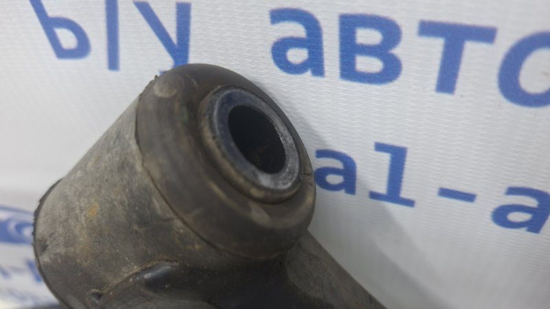 Рычаг правый Mitsubishi Lancer 2003-2009 (Арт. 74172) Рычаг правый Mitsubishi Lancer 2003-2009 (Арт. 74172)