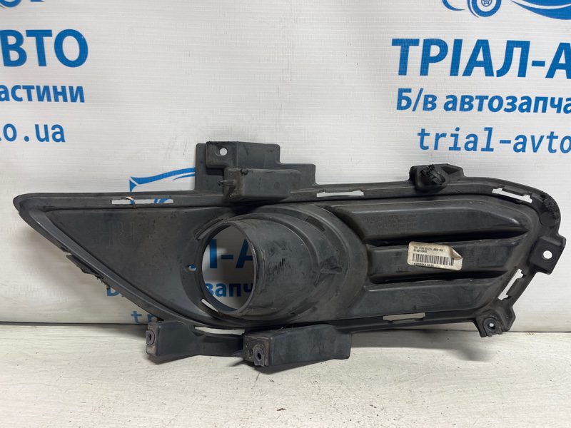 Решетка противотуманки правая Ford Fusion USA 2013-2020 DS7Z17B814BA (Арт. 74178) Решетка противотуманки правая Ford Fusion USA 2013-2020 DS7Z17B814BA (Арт. 74178)