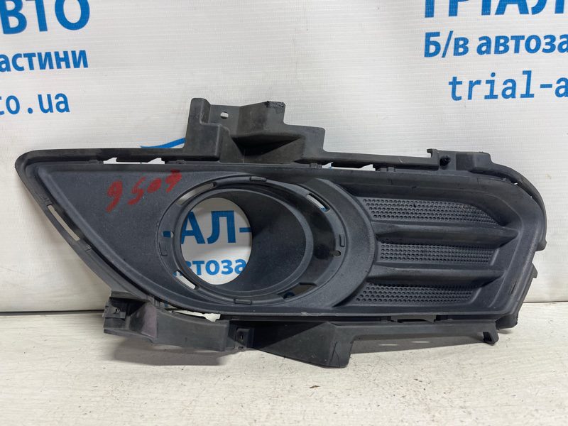 Решетка противотуманки левая Ford Fusion USA 2013-2020 DS7Z17B814BB (Арт. 74179) Решетка противотуманки левая Ford Fusion USA 2013-2020 DS7Z17B814BB (Арт. 74179)