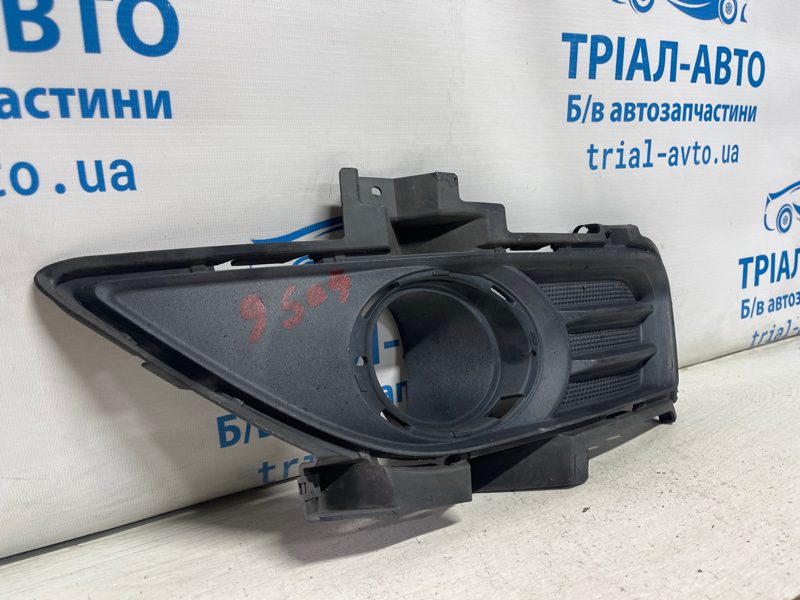 Решетка противотуманки левая Ford Fusion USA 2013-2020 DS7Z17B814BB (Арт. 74179) Решетка противотуманки левая Ford Fusion USA 2013-2020 DS7Z17B814BB (Арт. 74179)