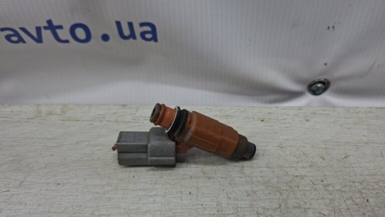 Форсунка топливная Mitsubishi Lancer 2003-2009 MD319791 (Арт. 74251)