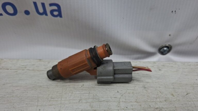 Форсунка топливная Mitsubishi Lancer 2003-2009 MD319791 (Арт. 74253)