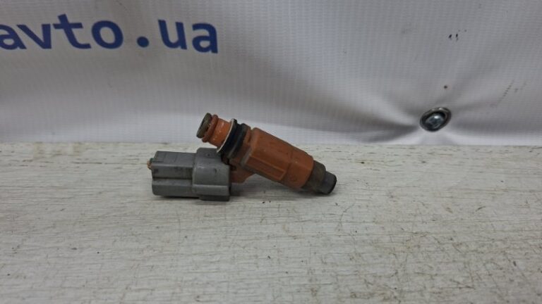 Форсунка топливная Mitsubishi Lancer 2003-2009 MD319791 (Арт. 74254)