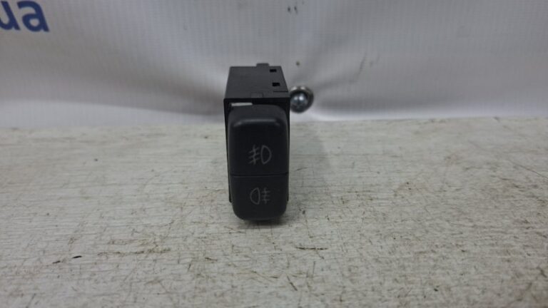 Кнопка противотуманок Mitsubishi Lancer 2003-2009  (Арт. 74261)