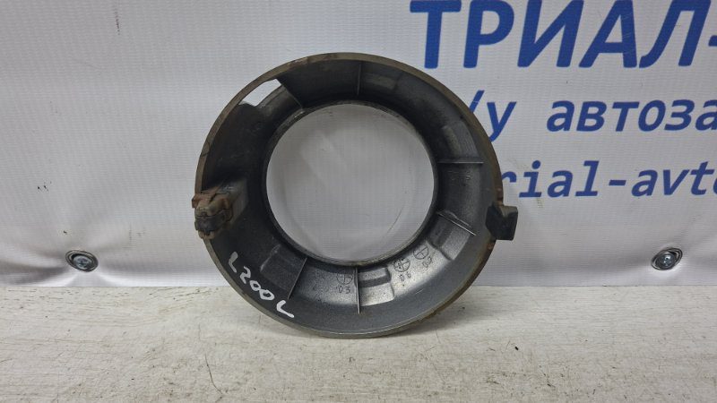 Решетка противотуманки левая Mitsubishi L200 2006-2015 6400A965HB (Арт. 74487) Решетка противотуманки левая Mitsubishi L200 2006-2015 6400A965HB (Арт. 74487)