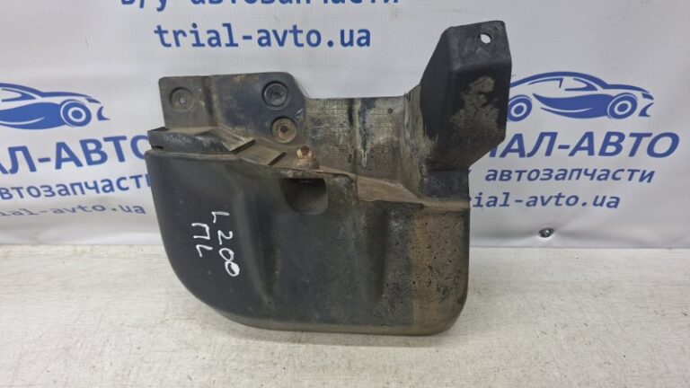 Брызговик передний Mitsubishi L200 2006-2015 MN117447 (Арт. 74521)