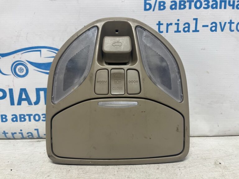 Плафон передний Hyundai Santa fe 2012-2019 928004Z000VYN (Арт. 74672)