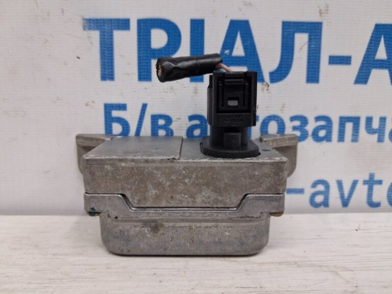 Блок управления Nissan Pathfinder 2004-2014  (Арт. 74847)