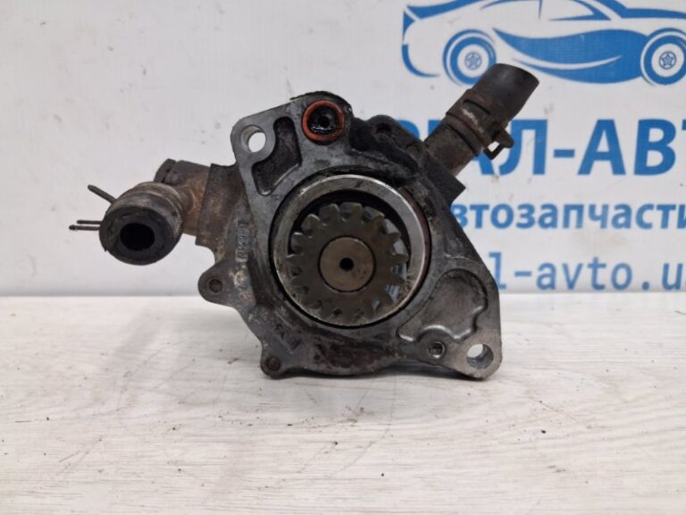 Насос вакуумный Mitsubishi L200 2006-2015  (Арт. 74855)