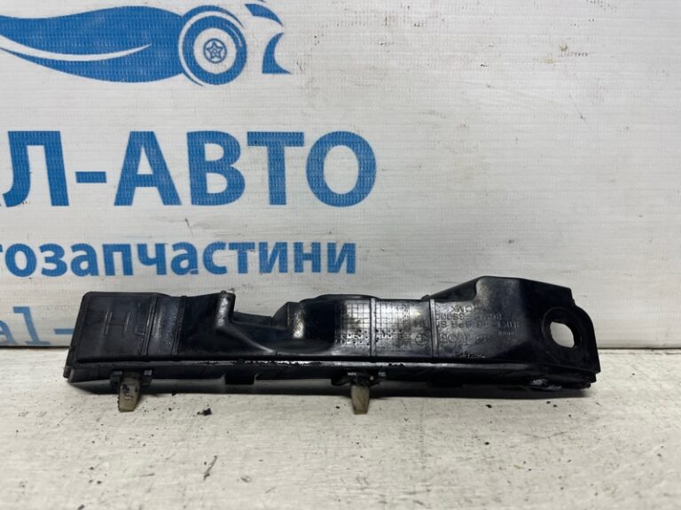 Кронштейн бампера передний правый Hyundai Sonata 2010-2016  (Арт. 74882)