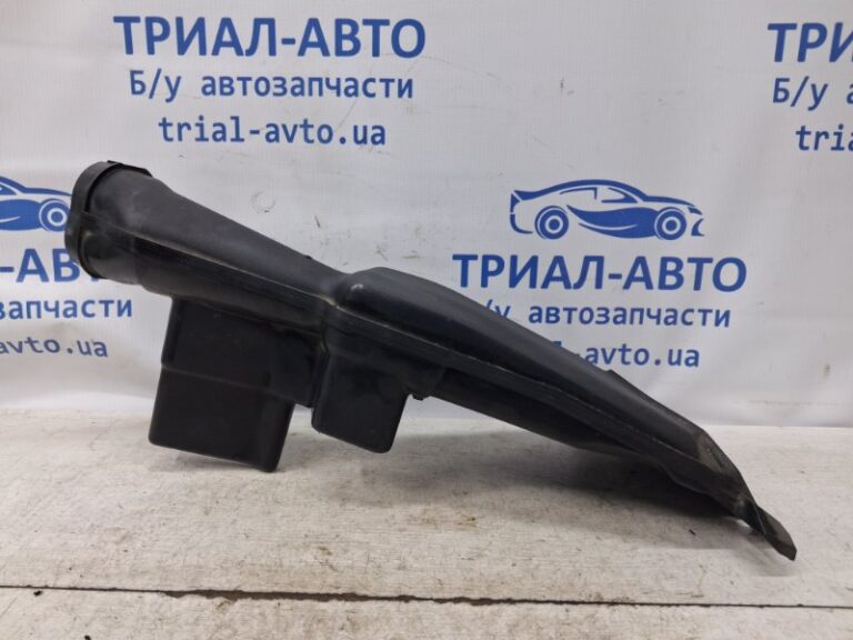 Воздухозаборник Mitsubishi Lancer 2003-2009 MN180186 (Арт. 74967)