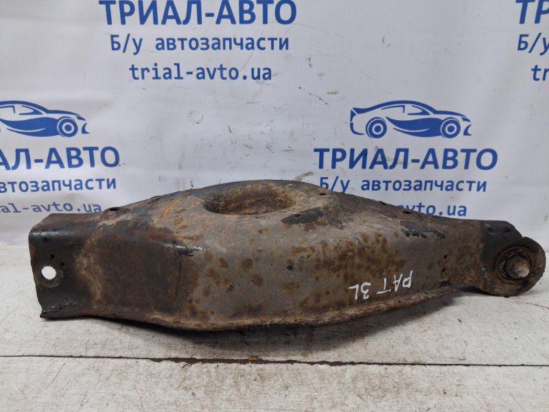 Рычаг задней подвески нижний поперечный (под пружину) Nissan Pathfinder 2004-2014 551B0EB300 (Арт. 75017) Рычаг задней подвески нижний поперечный (под пружину) Nissan Pathfinder 2004-2014 551B0EB300 (Арт. 75017)