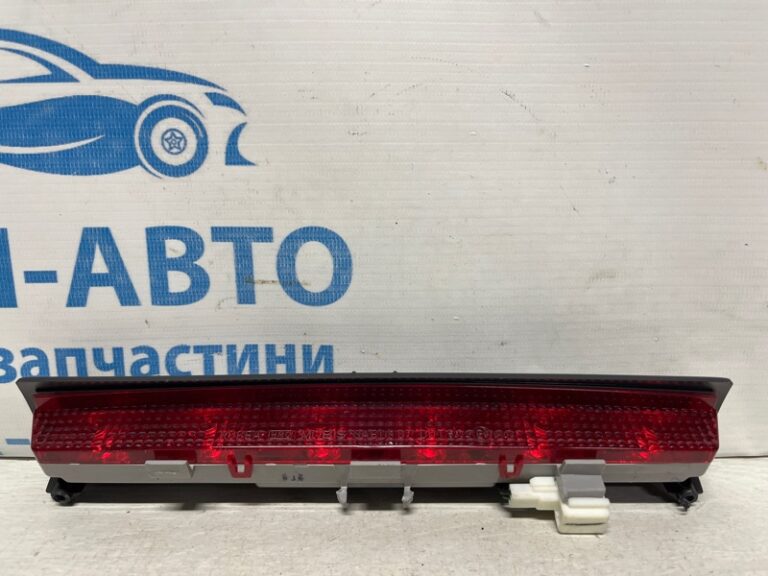 Фонарик задней полки Hyundai Sonata YF 2.4 БЕНЗИН G4KJ 2010 (б/у)