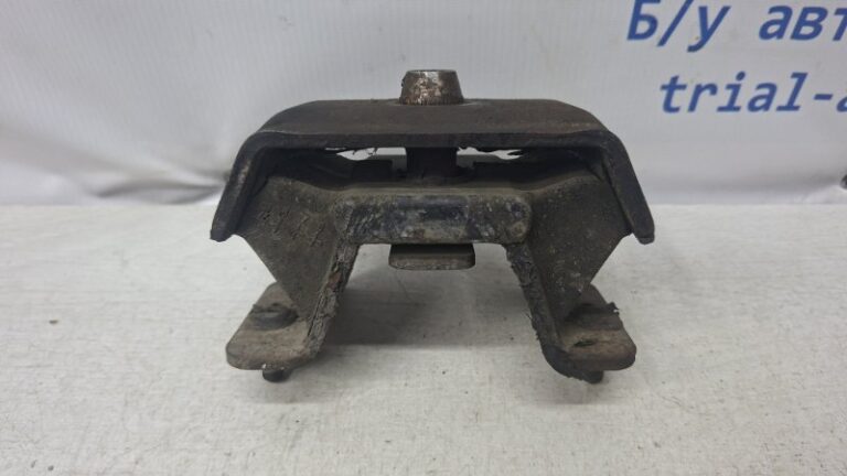 Подушка ДВС левая SsangYong Actyon 2005-2010 2072009A00 (Арт. 75409)