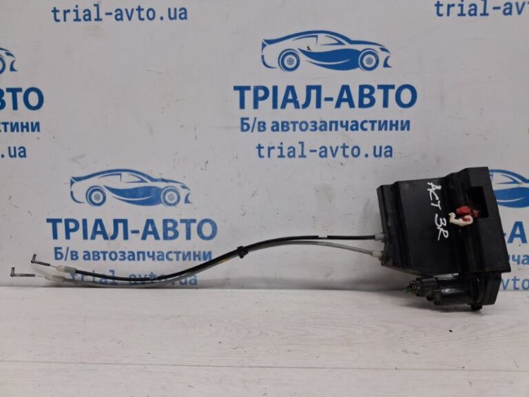 Замок двери задний правый SsangYong Actyon 2005-2010 7132009003 (Арт. 75623)