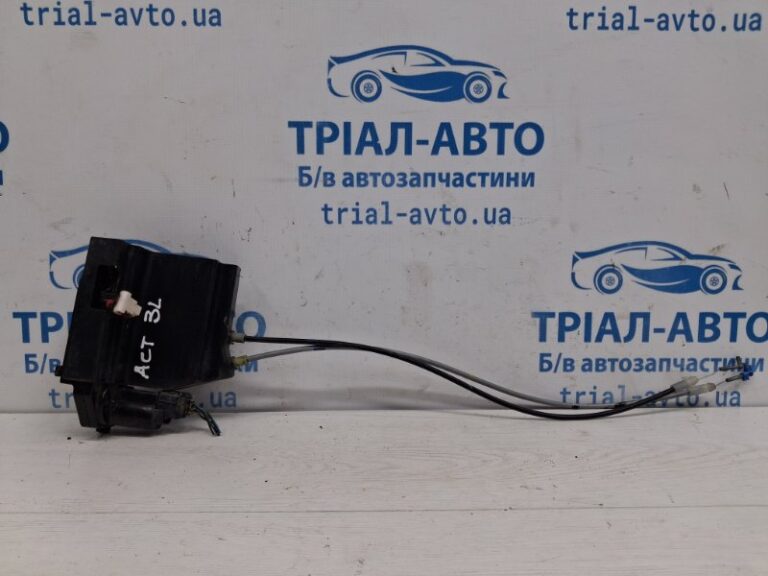 Замок двери задний левый SsangYong Actyon 2005-2010 7131009003 (Арт. 75625)