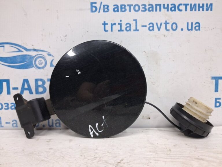 Лючок бака SsangYong Actyon 2005-2010 7161031000LAK (Арт. 75699)