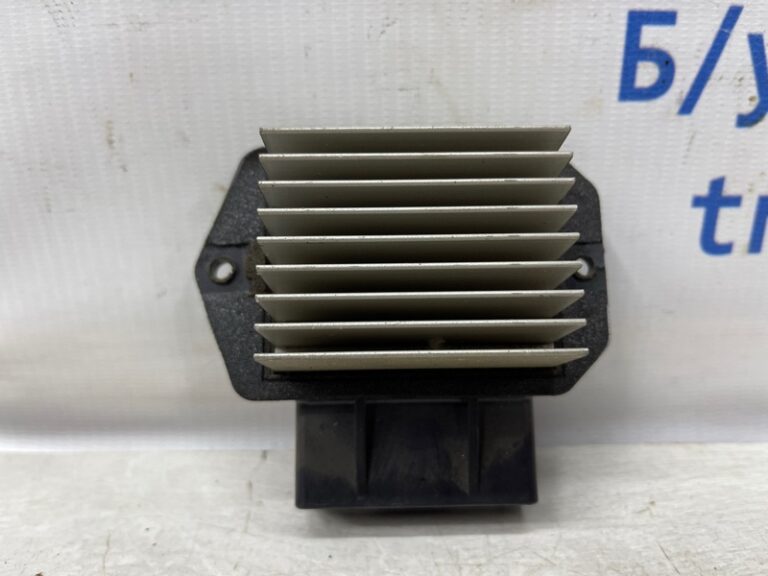 Резистор печки Mitsubishi Pajero Wagon 1999-2006 MR315499 (Арт. 75798)