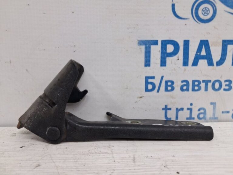 Петля капота левая Mitsubishi Pajero Wagon 1999-2006 MR292043 (Арт. 75832)