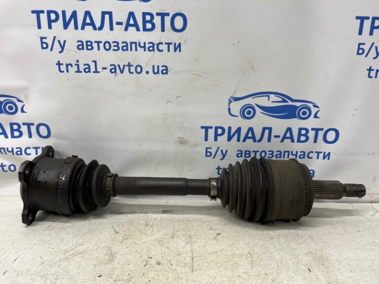 Привод передний правый Mitsubishi Pajero Wagon 1999-2006 MR453384 (Арт. 75834)