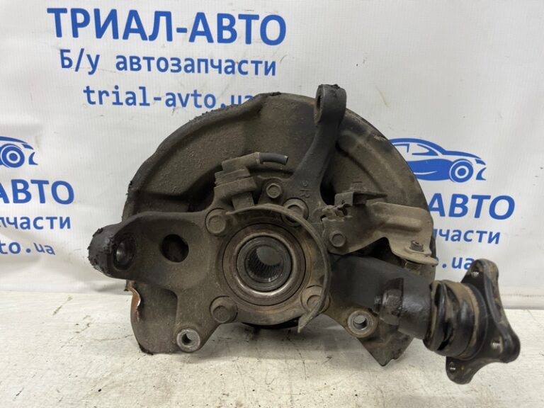 Кулак поворотный правый со ступицей Mitsubishi Pajero Wagon 1999-2006 MR374502 (Арт. 75849)