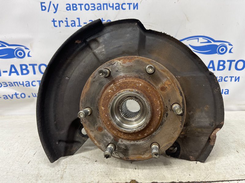 Кулак поворотный правый со ступицей Mitsubishi Pajero Wagon 1999-2006 MR374502 (Арт. 75849) Кулак поворотный правый со ступицей Mitsubishi Pajero Wagon 1999-2006 MR374502 (Арт. 75849)