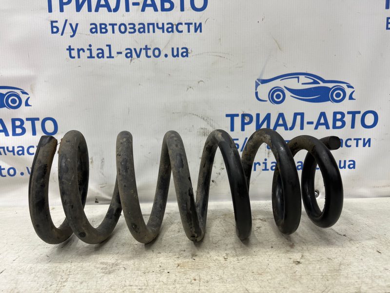 Пружина передняя Mitsubishi Pajero Wagon 1999-2006 MN125251 (Арт. 75859) Пружина передняя Mitsubishi Pajero Wagon 1999-2006 MN125251 (Арт. 75859)