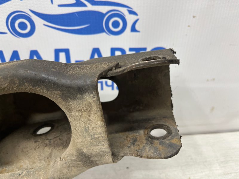 Рычаг задней подвески нижний поперечный (под пружину) Mitsubishi Pajero Wagon 1999-2006 MR418558 (Арт. 75918) Рычаг задней подвески нижний поперечный (под пружину) Mitsubishi Pajero Wagon 1999-2006 MR418558 (Арт. 75918)