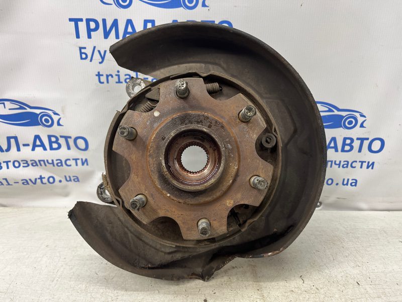 Цапфа задняя правая со ступицей Mitsubishi Pajero Wagon 1999-2006 MR992532 (Арт. 75929) Цапфа задняя правая со ступицей Mitsubishi Pajero Wagon 1999-2006 MR992532 (Арт. 75929)