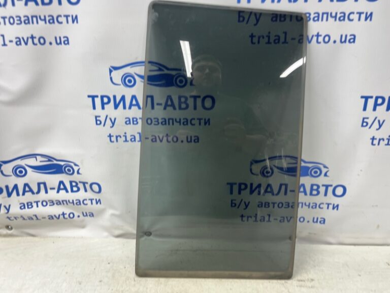 Стекло двери задней левой (форточка) Mitsubishi Pajero Wagon 1999-2006 MR436987 (Арт. 75958)