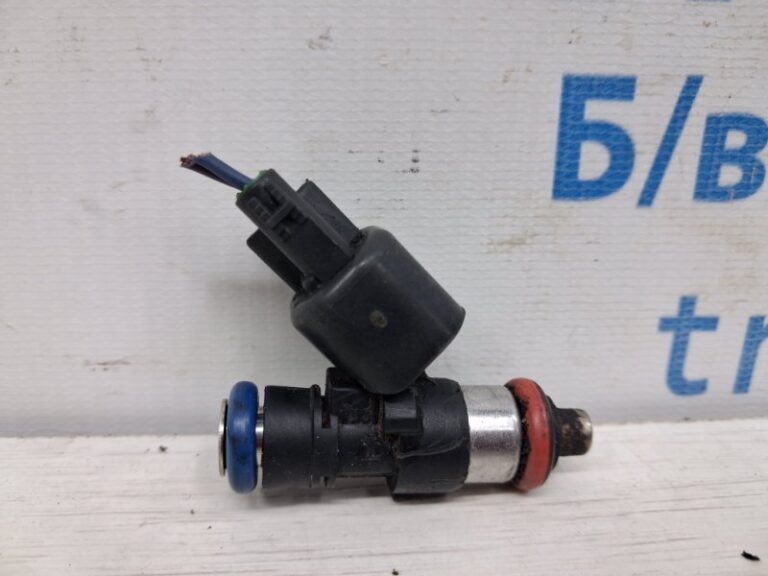 Форсунка топливная Mazda CX 9 2006-2015 CY0113250 (Арт. 76272)