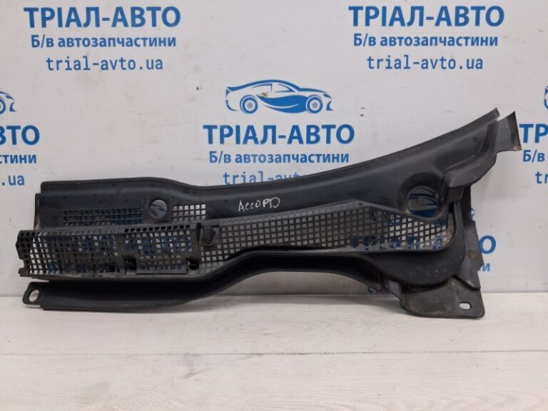 Дефлектор дворников Honda Accord 2002-2008 74210SEAG0 (Арт. 76316)