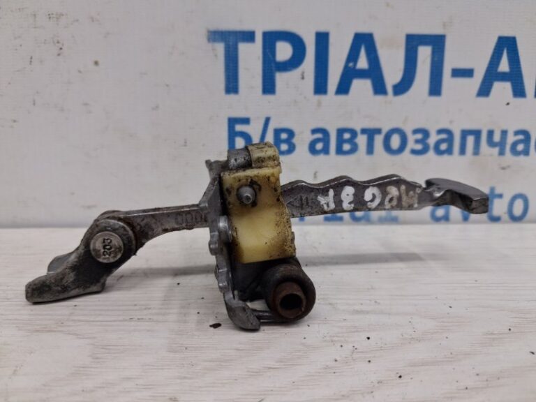 Ограничитель двери задний правый Renault Megane 2008-2016 824306303R (Арт. 76343)