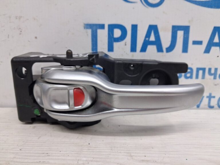 Ручка двери внутренняя левая Jeep Cherokee 2013-2019 68227251AA (Арт. 76372)