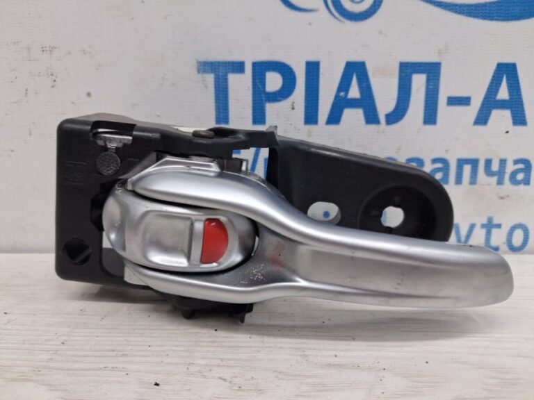 Ручка двери внутренняя правая Jeep Cherokee 2013-2019 68227250AA (Арт. 76376)