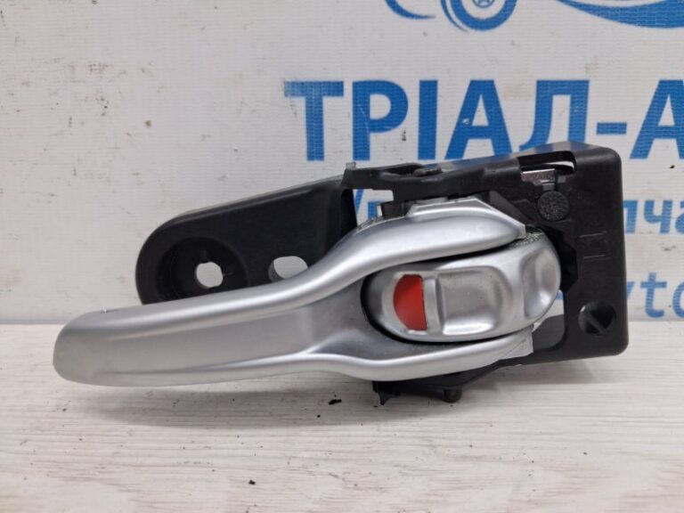 Ручка двери внутренняя левая Jeep Cherokee 2013-2019 68227251AA (Арт. 76378)